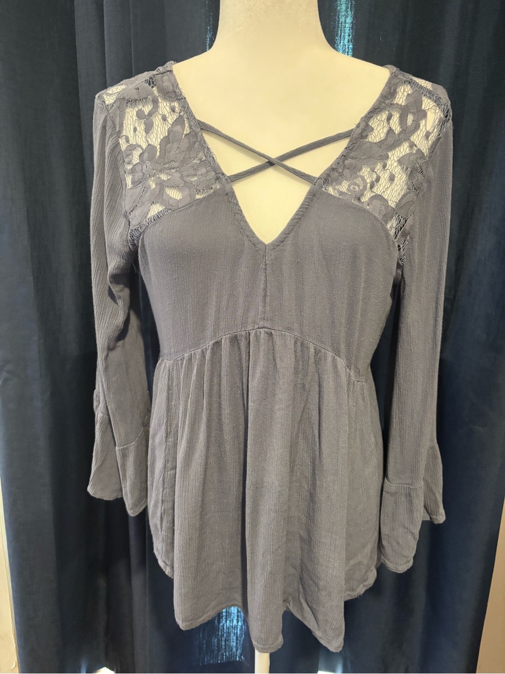 American Eagle Outfitters Gray Lace Yoke Crisscross V-Neck Tunic